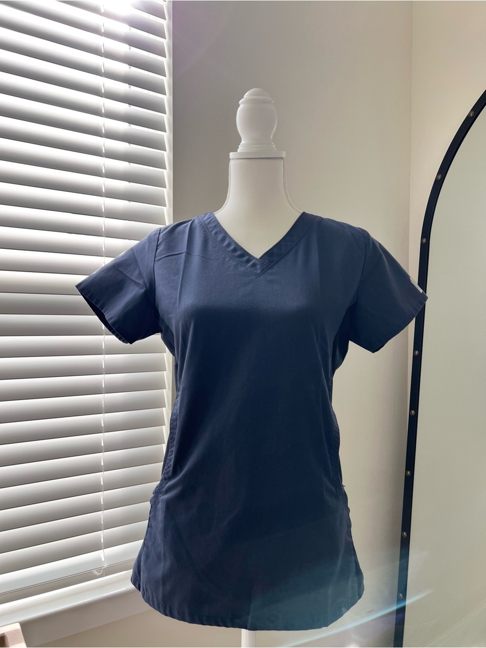 EON Active Scrub Top